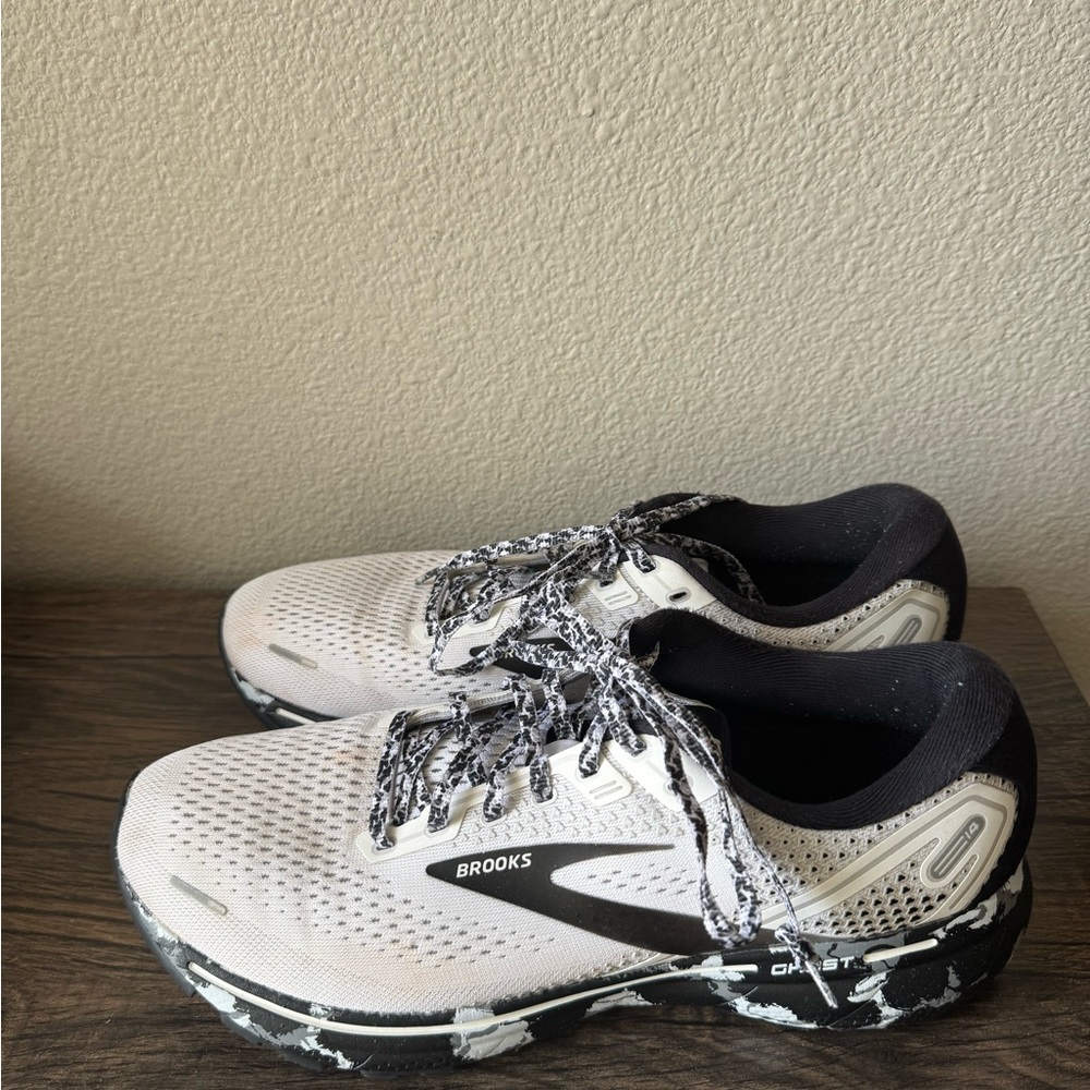 Brooks White and Black Running Shoes